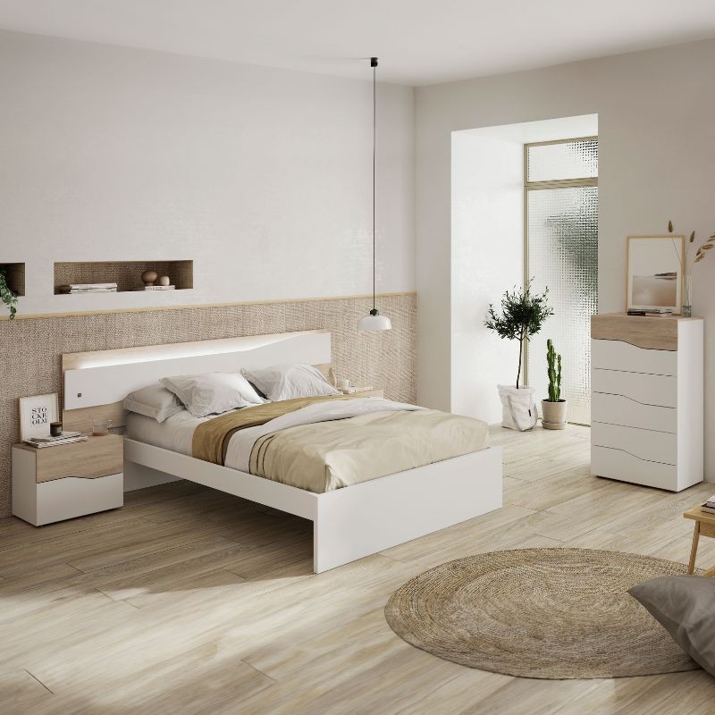 Dormitorio matrimonio moderno blanco con decoración