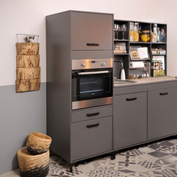 Módulo Cocina Columna Horno Smoke Color Gris_ambiente