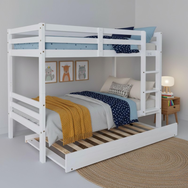 Cama litera infantil blanca con escalera lateral y espacio inferior abierto en dormitorio infantil