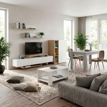 Mueble TV blanco con cajones y madera natural en salón moderno con estantes flotantes y ambiente integrado