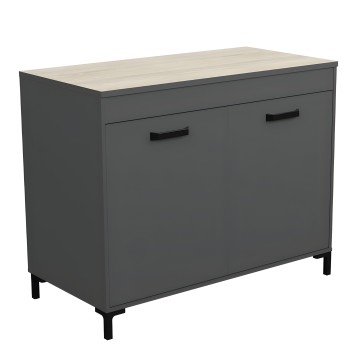 Mueble auxiliar gris con tapa de madera clara y dos puertas de almacenamiento con tiradores negros