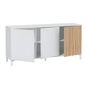 Aparador blanco y madera con puertas abatibles y frentes acanalados y patas metálicas