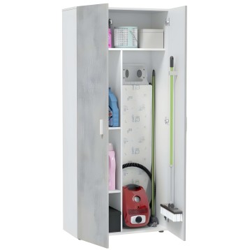 Armario multiusos blanco con puertas abiertas mostrando interior con estantes y artículos de limpieza