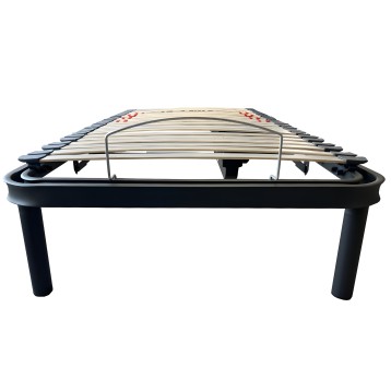 Base de cama con estructura negra y láminas de madera curva con baranda metálica vista frontal