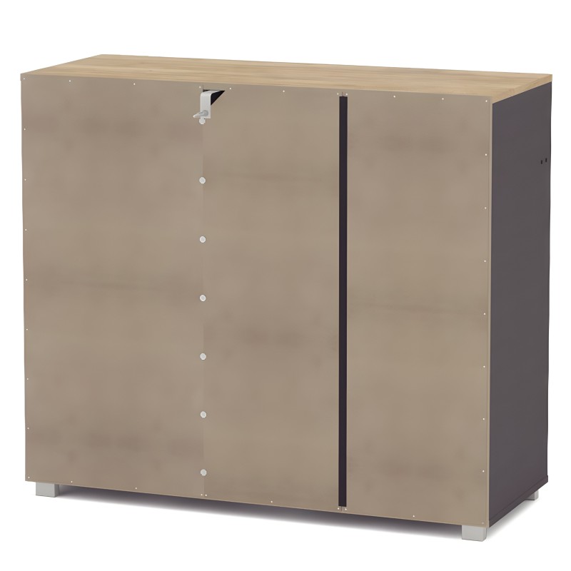 Armario con puertas abatibles en beige y madera natural con estantes regulables y herrajes metálicos