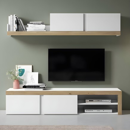 Mueble TV moderno con estante flotante en madera y frentes blancos con compartimentos para equipos y decoración