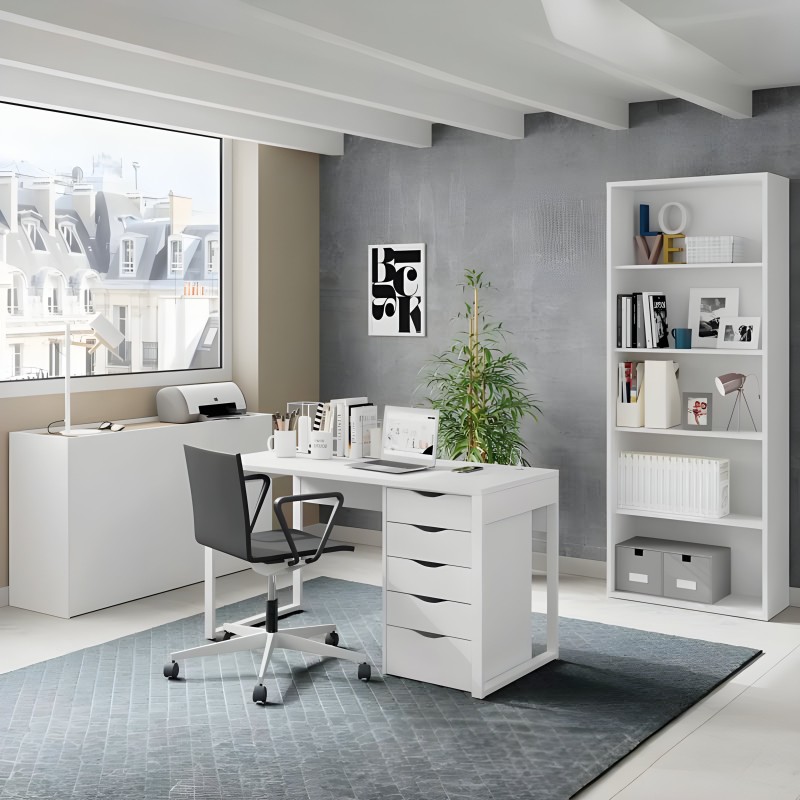 Estantería blanca de madera con 5 compartimentos abiertos en ambiente de oficina moderna