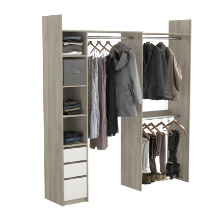 Armario vestidor modular en madera clara con estantes y barras de colgar ropa para abrigos y prendas