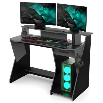 Escritorio gaming negro con doble monitor y luces LED verdes en estructura lateral