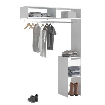 Armario abierto blanco y gris con estantes y barra de colgar ropa con prendas y accesorios de almacenamiento