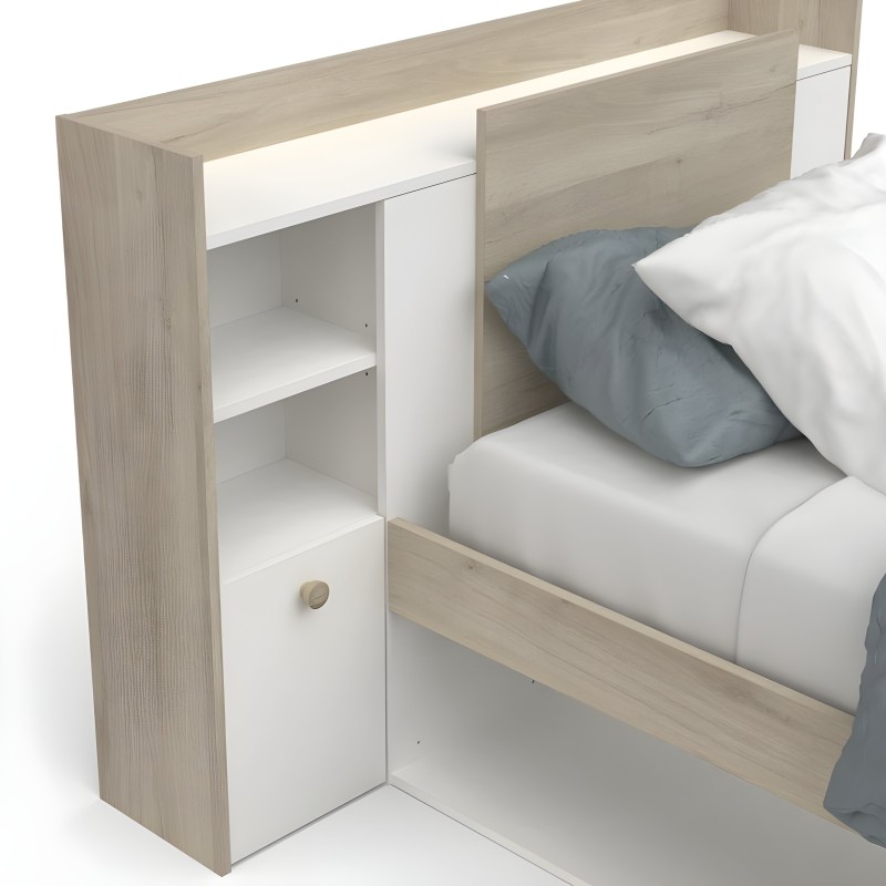 Cabecero cama madera clara con estantes blancos y almacenamiento integrado vista ambiente