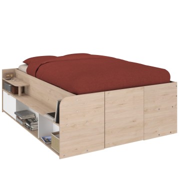 Cama con canapé de madera clara y almacenamiento integrado en base y cabecero con edredón rojo oscuro