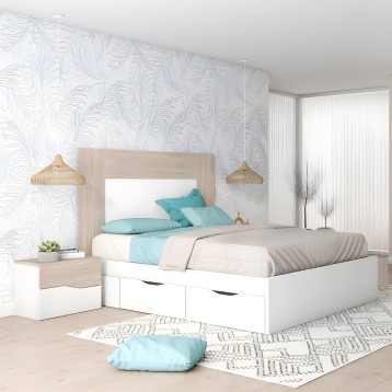 Cama con almacenamiento blanca y cabecero madera clara con ropa de cama turquesa en ambiente dormitorio